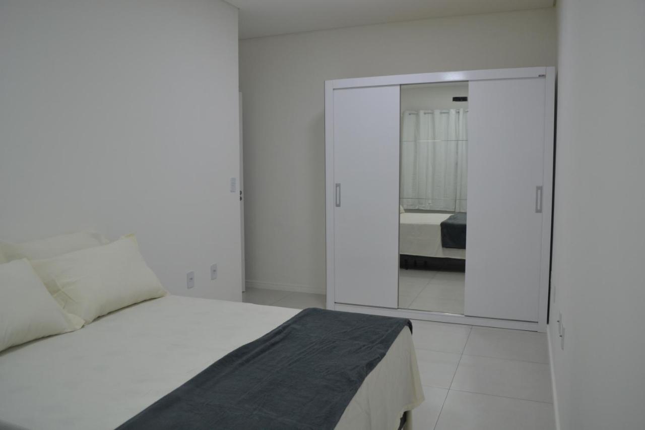 Do Santinho Apartment *